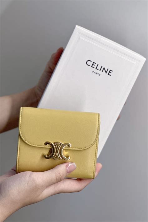 celine triomphe皮夾|celine triomphe for sale.